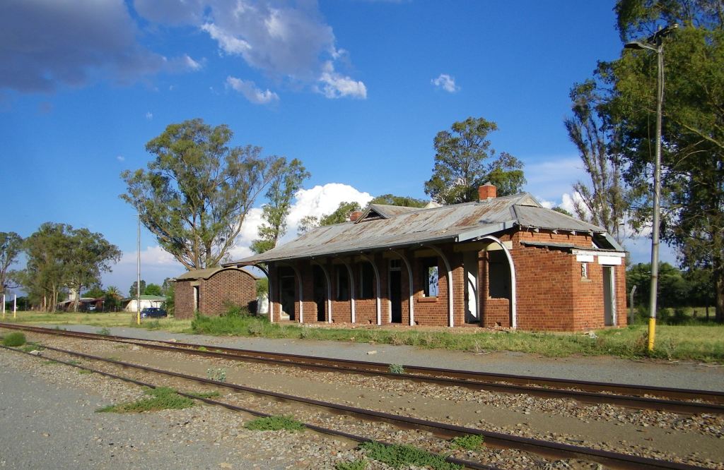 Wesselsbron railway station